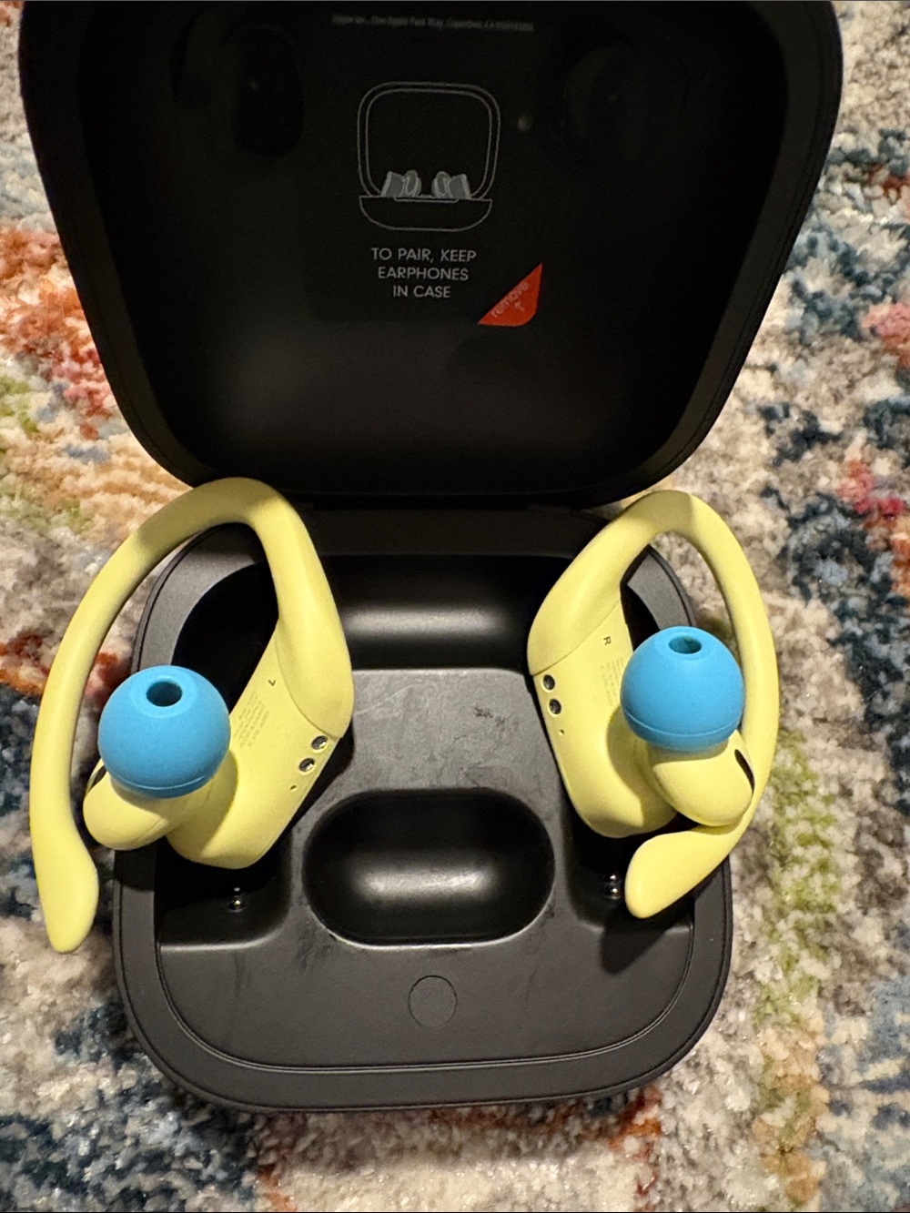 Wireless Sport Earbuds with Secure Earhooks - Yellow - Picture 2 of 5